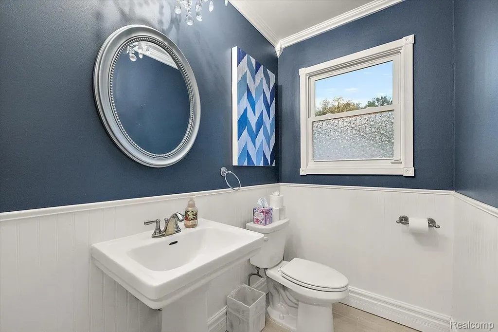 8785 Annsbury Drive Shelby Charter Township MI 48316