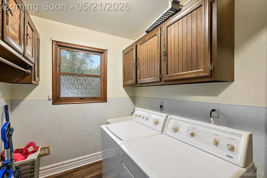 8785 Annsbury Drive Shelby Charter Township MI 48316