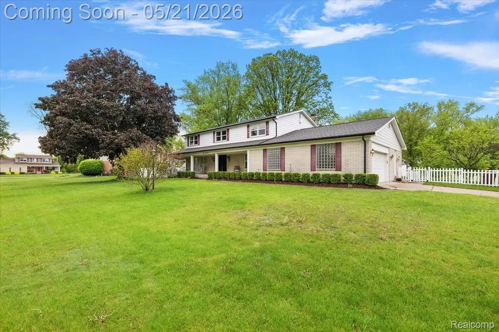 8785 Annsbury Drive Shelby Charter Township MI 48316