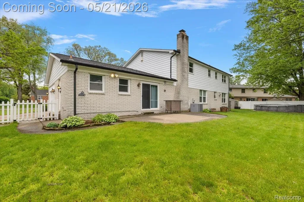 8785 Annsbury Drive Shelby Charter Township MI 48316
