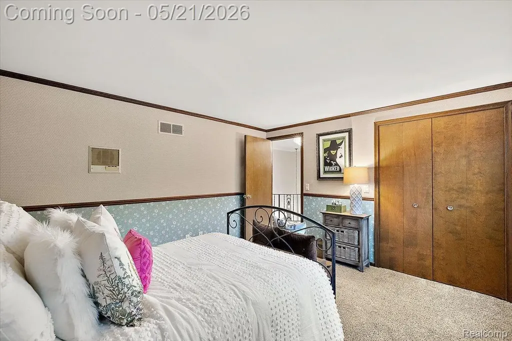 8785 Annsbury Drive Shelby Charter Township MI 48316