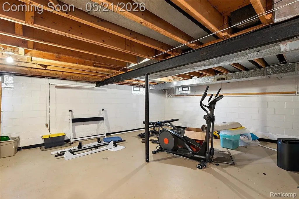 8785 Annsbury Drive Shelby Charter Township MI 48316