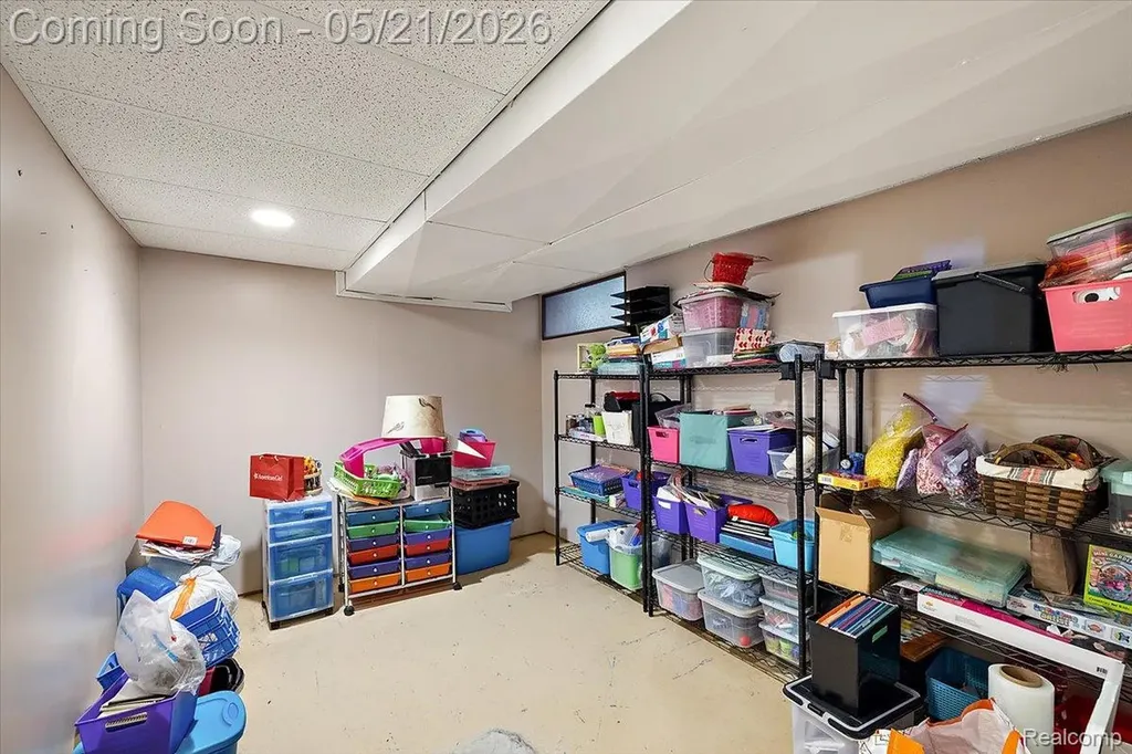 8785 Annsbury Drive Shelby Charter Township MI 48316