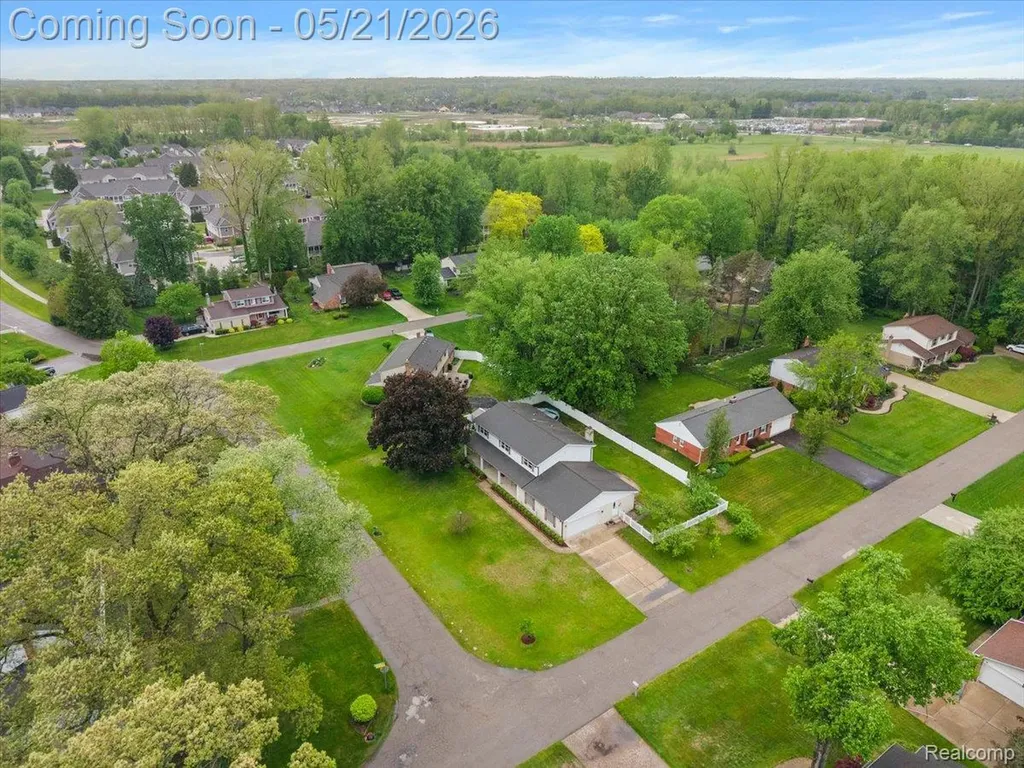 8785 Annsbury Drive Shelby Charter Township MI 48316