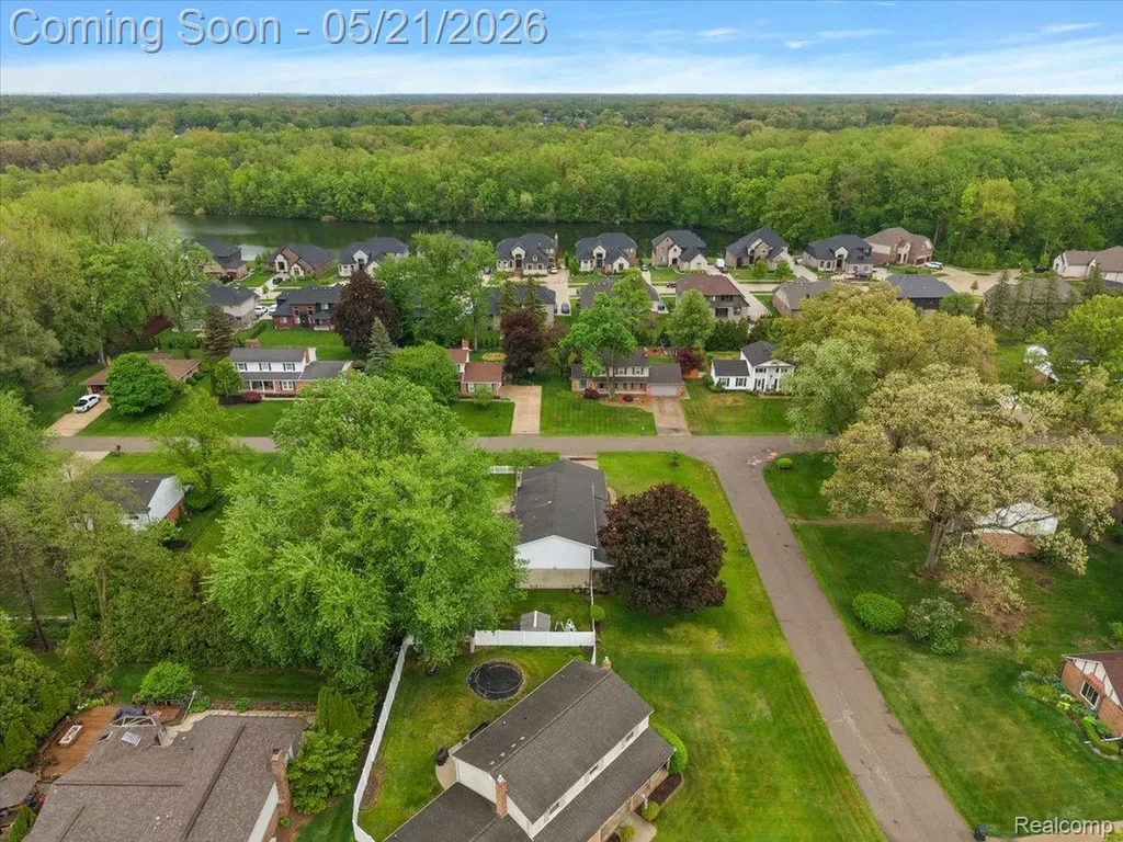 8785 Annsbury Drive Shelby Charter Township MI 48316