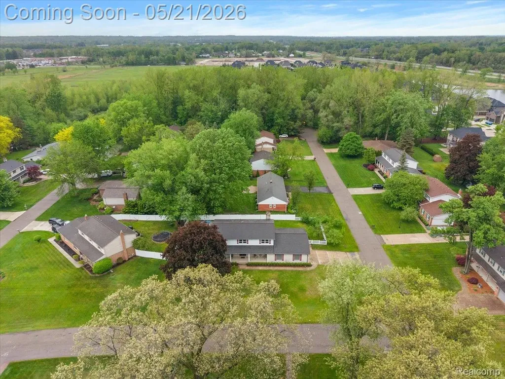 8785 Annsbury Drive Shelby Charter Township MI 48316