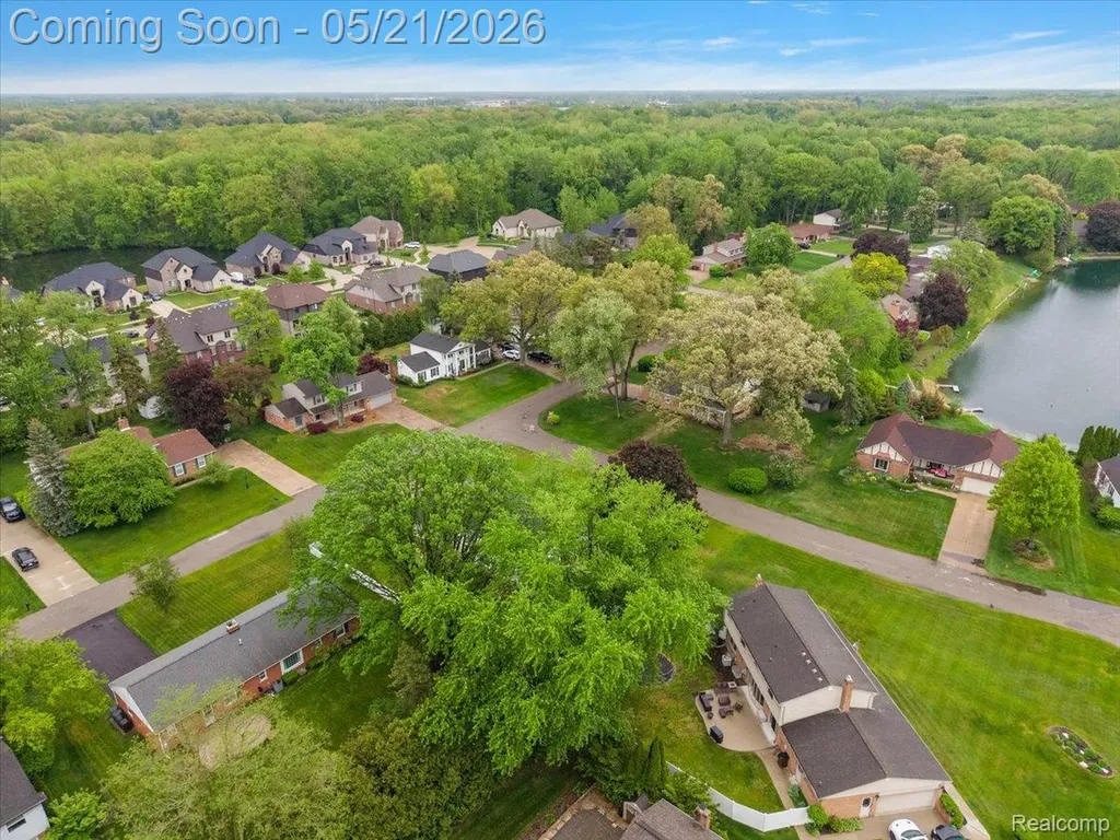 8785 Annsbury Drive Shelby Charter Township MI 48316