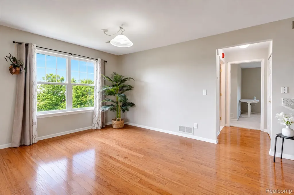 41633 Tera Lane Novi City MI 48375