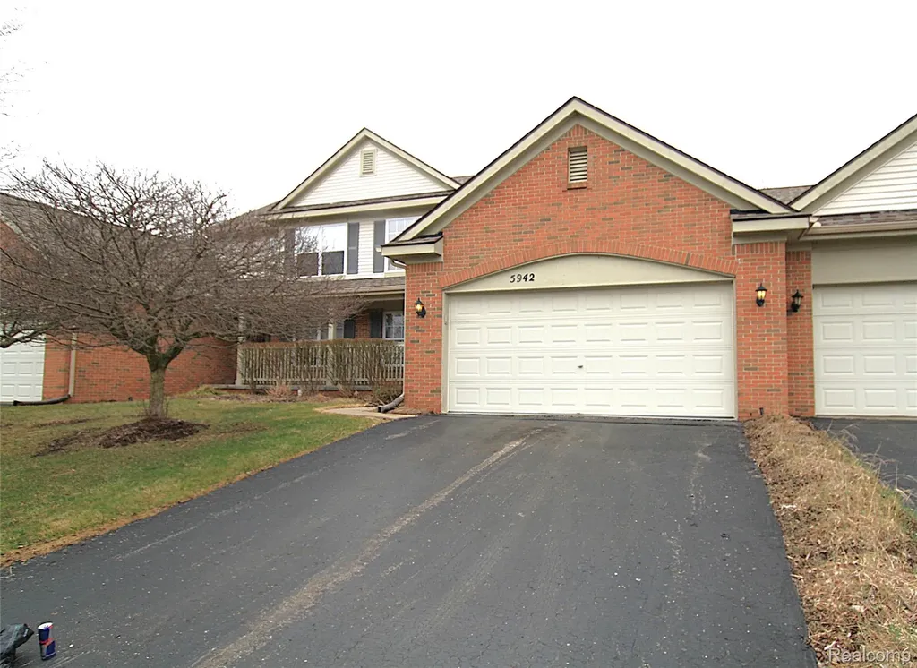 5942 Augusta Lane Holly Township MI 48439