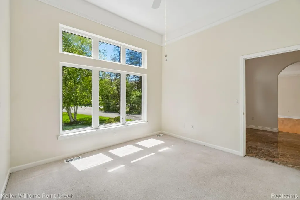1358 Potomac Drive Rochester Hills City MI 48306