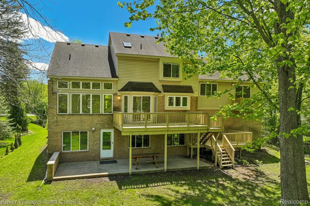 1358 Potomac Drive Rochester Hills City MI 48306