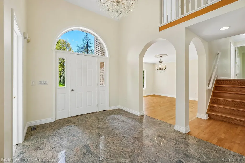 1358 Potomac Drive Rochester Hills City MI 48306
