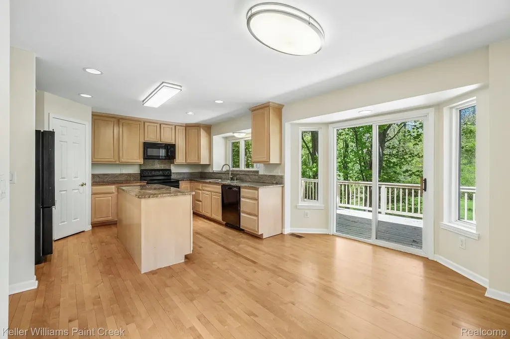 1358 Potomac Drive Rochester Hills City MI 48306