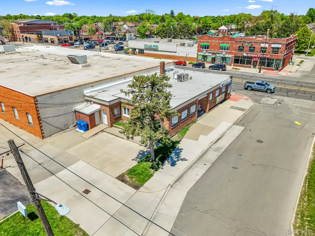 10801 W Warren Avenue Dearborn City MI 48126