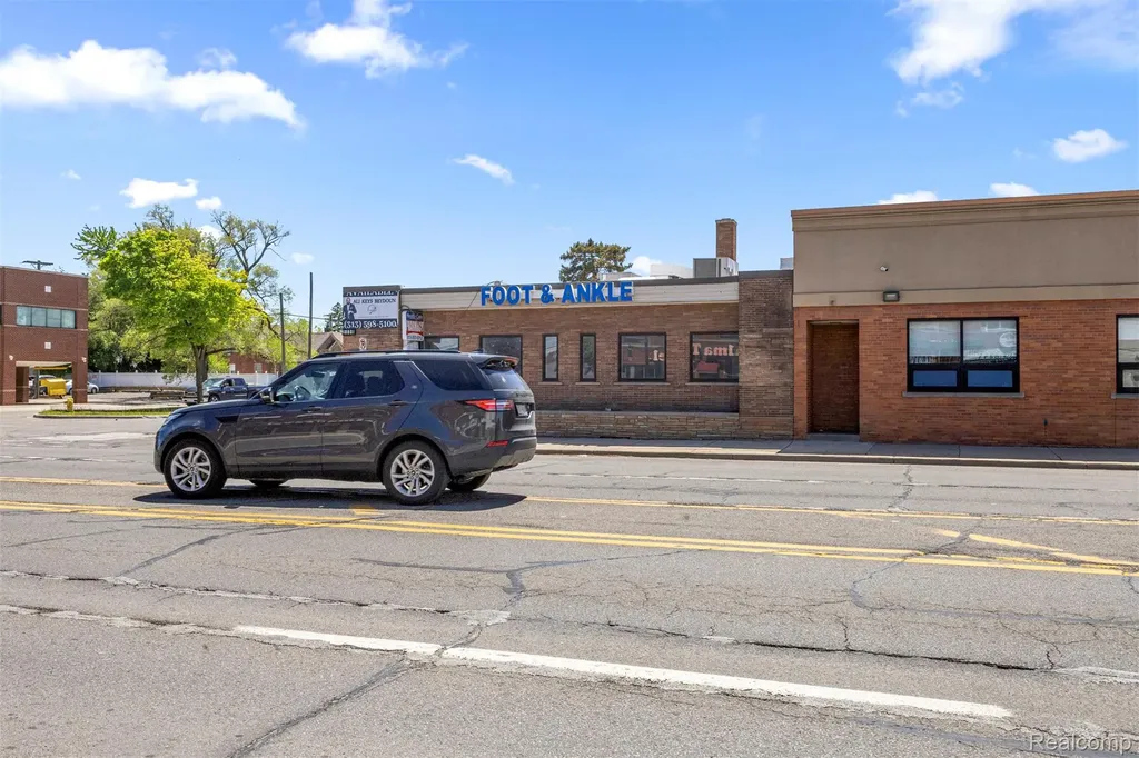 10801 W Warren Avenue Dearborn City MI 48126