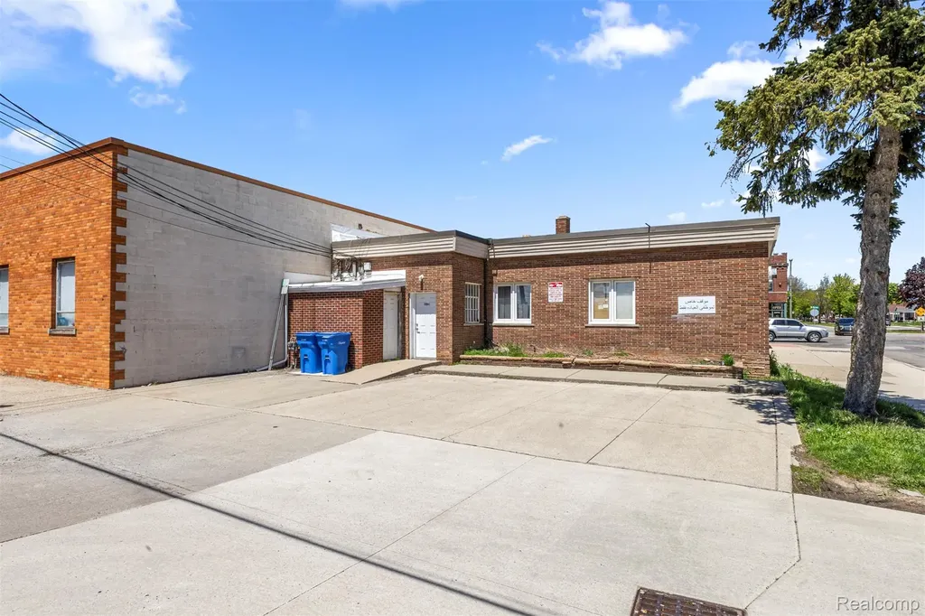 10801 W Warren Avenue Dearborn City MI 48126