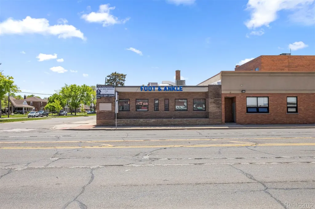 10801 W Warren Avenue Dearborn City MI 48126