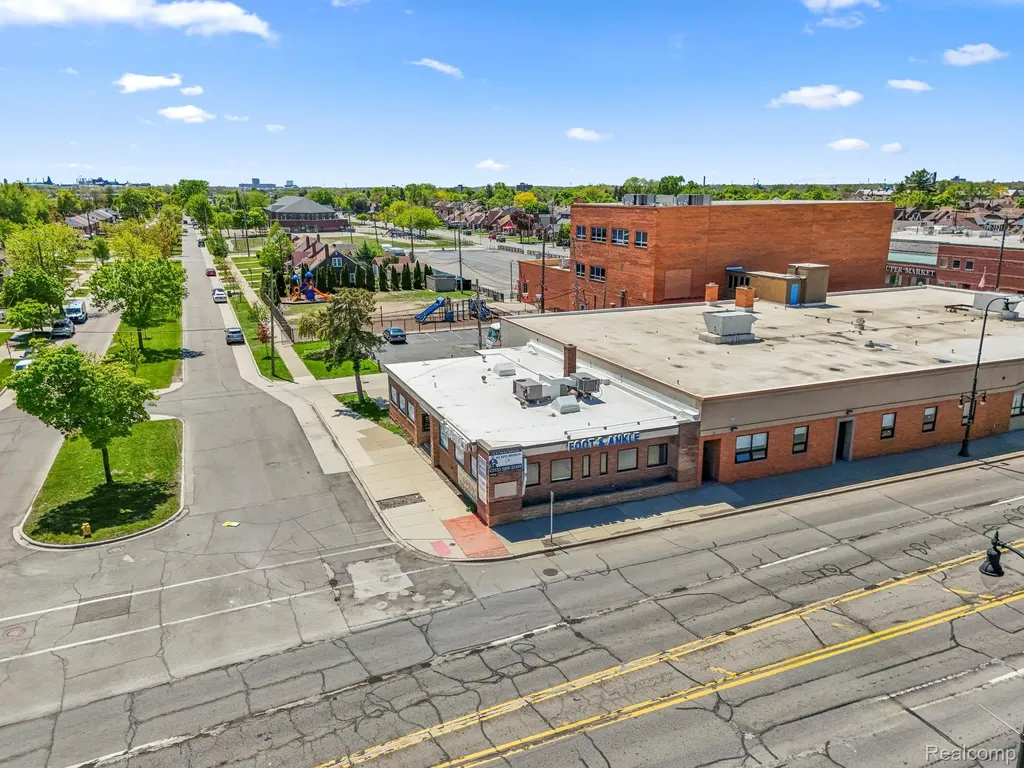 10801 W Warren Avenue Dearborn City MI 48126