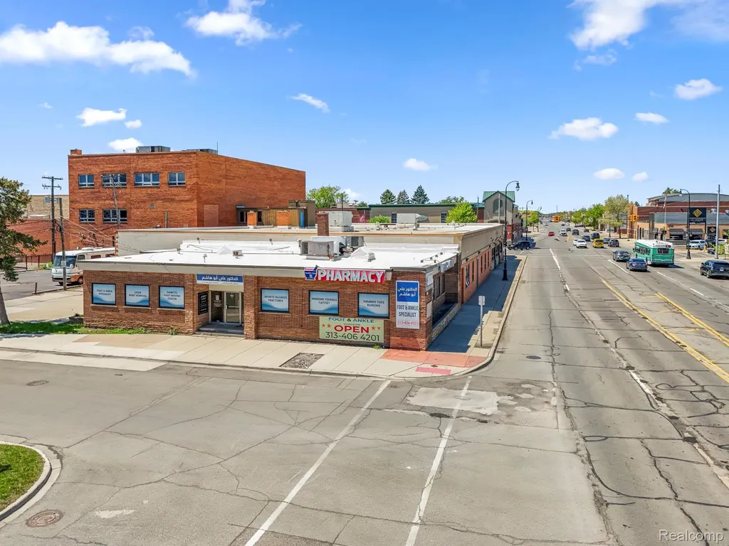 10801 W Warren Avenue Dearborn City MI 48126