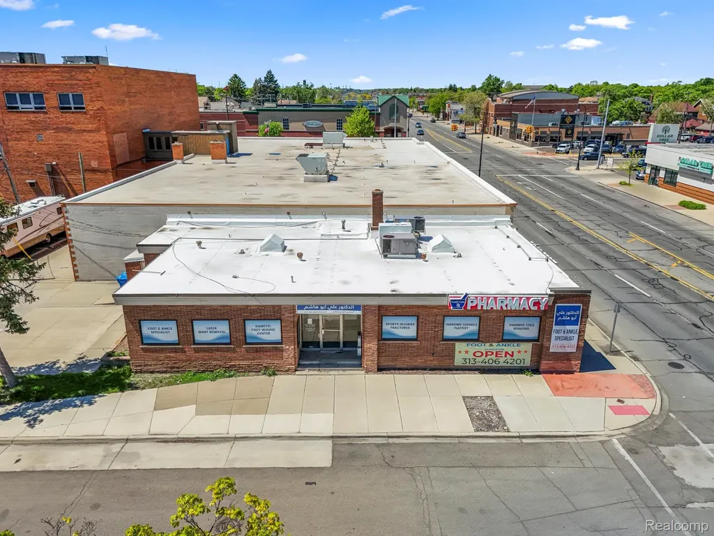 10801 W Warren Avenue Dearborn City MI 48126