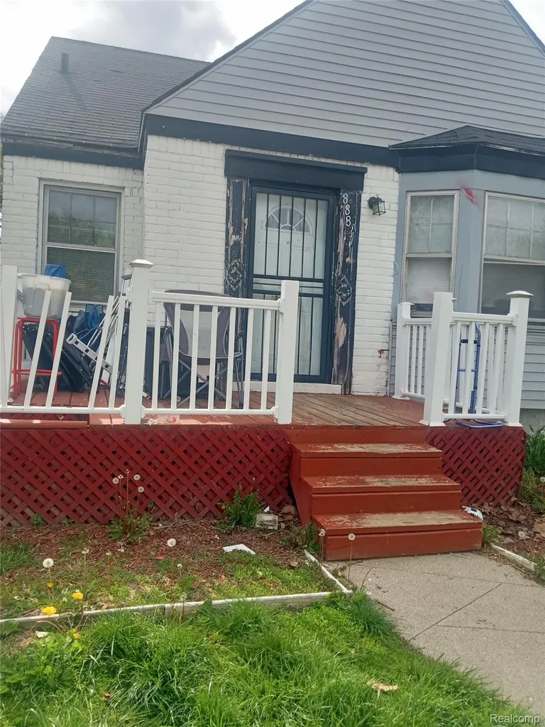 8883 Sussex Street Detroit City MI 48228