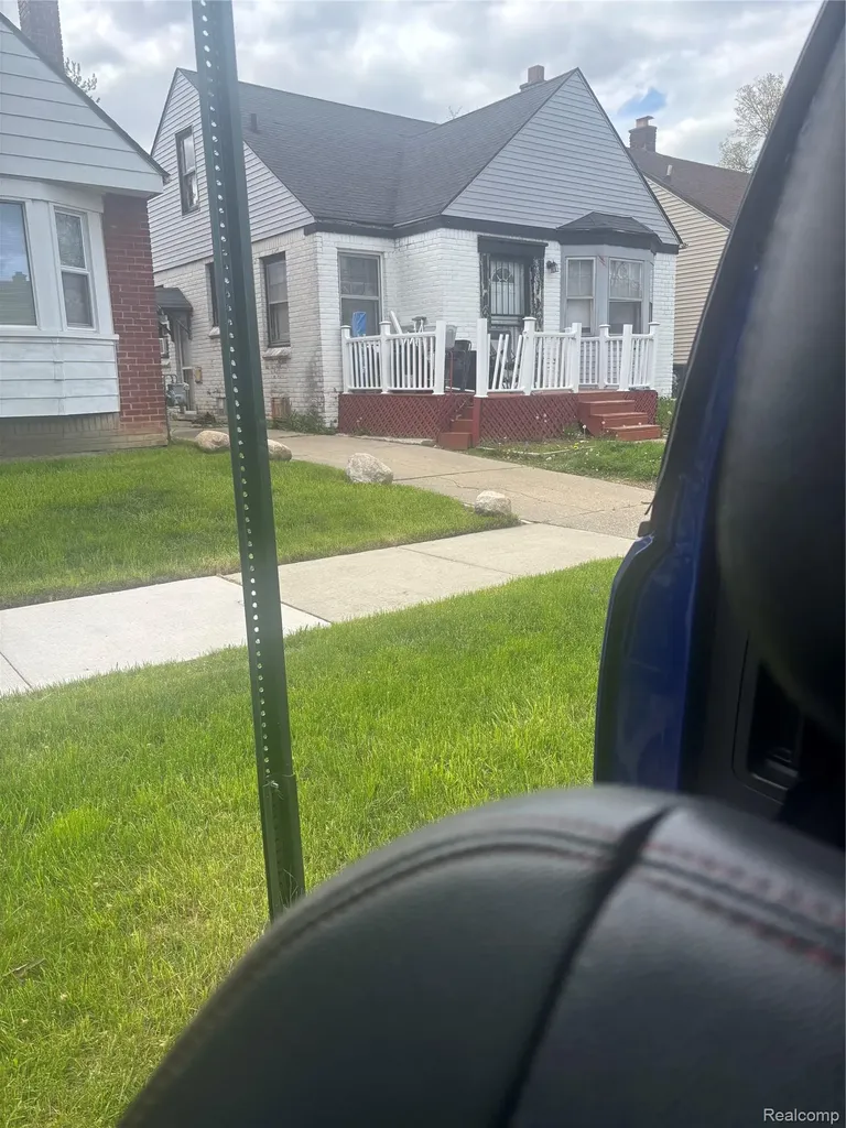 8883 Sussex Street Detroit City MI 48228