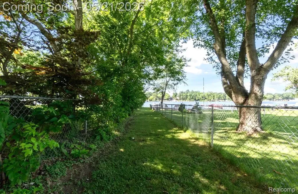1673 Edwin Drive Genoa Township MI 48114