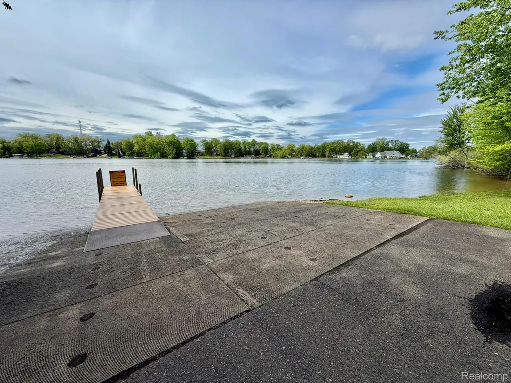 1673 Edwin Drive Genoa Township MI 48114
