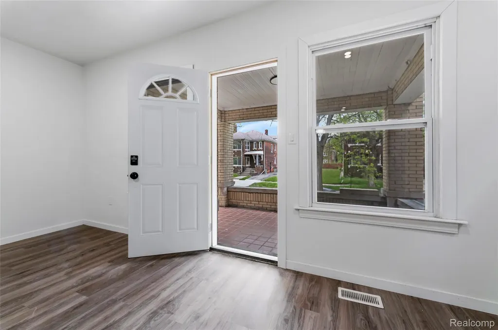 2509 Gladstone Street Detroit City MI 48206