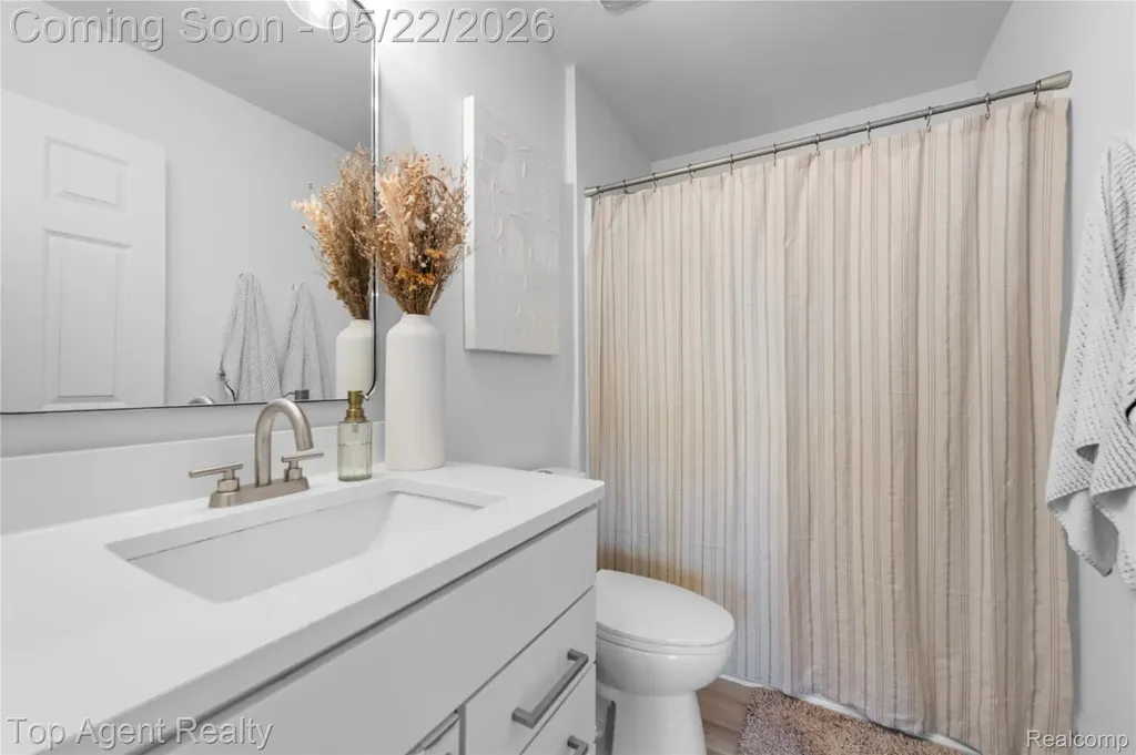 58693 Westmoore Circle New Haven Village MI 48048
