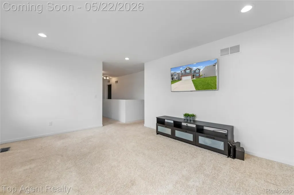 58693 Westmoore Circle New Haven Village MI 48048