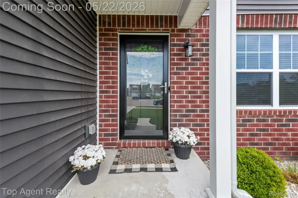 58693 Westmoore Circle New Haven Village MI 48048