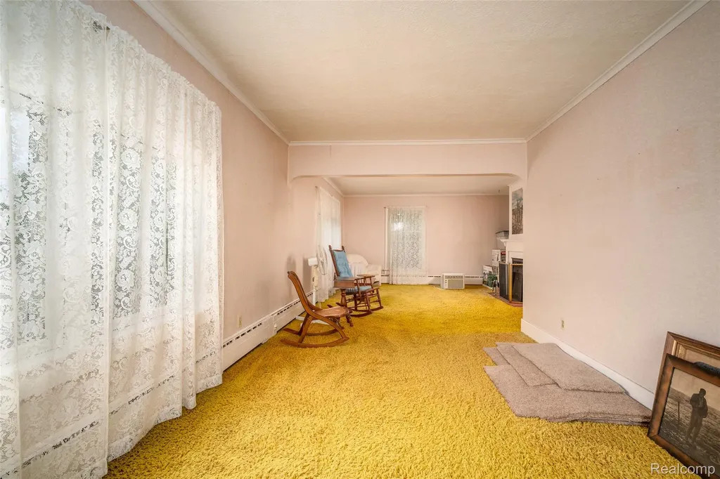 207 N Pine River Street Ithaca City MI 48847