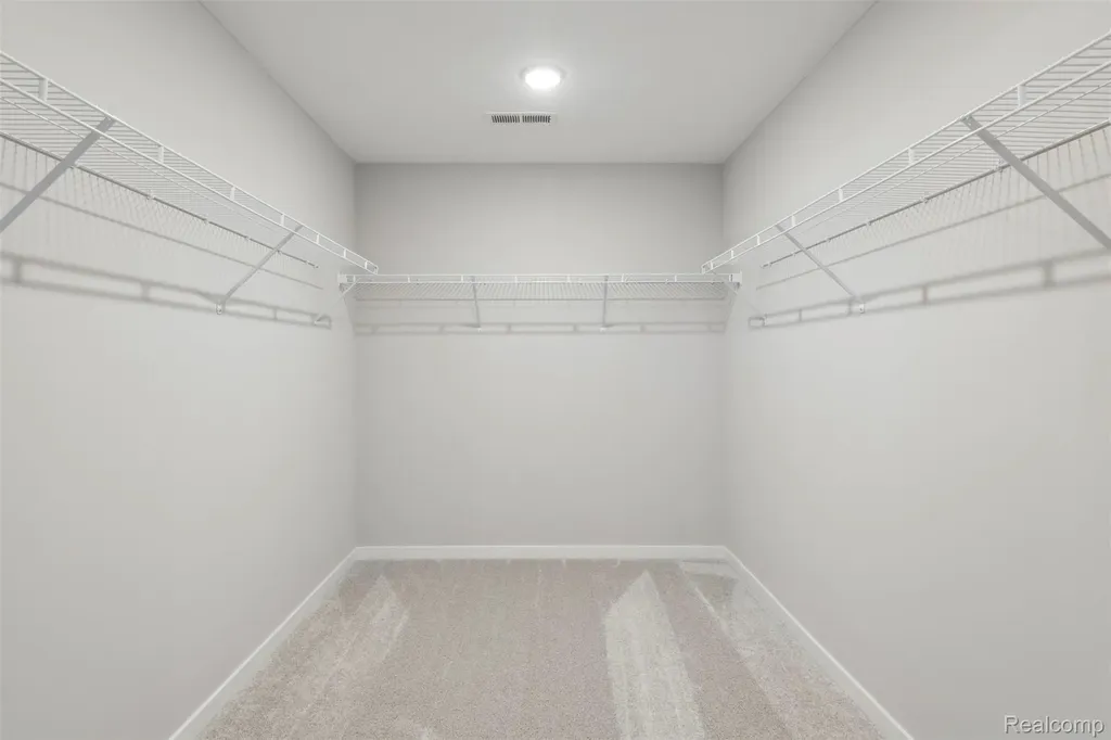 688 Gretchen Lane Saline City MI 48176