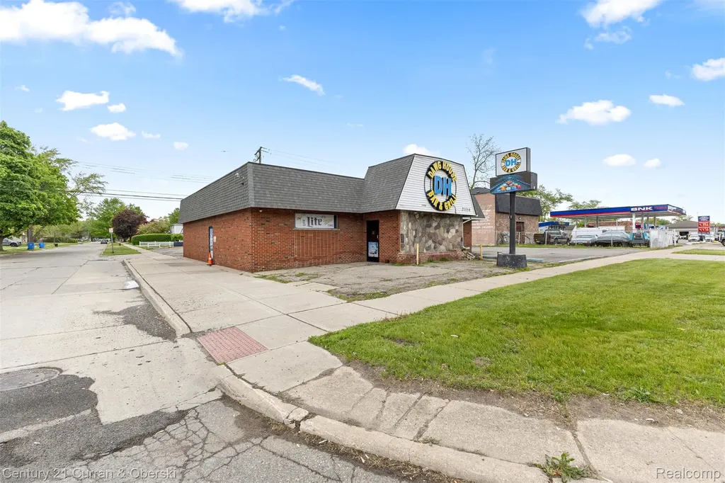 21350 Van Born Road Dearborn Heights City MI 48125