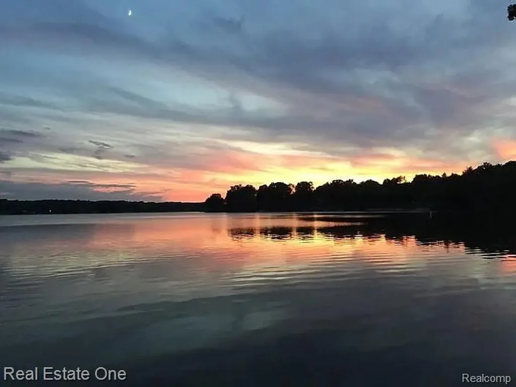 23007 Miramichi Drive Chippewa Township MI 49631