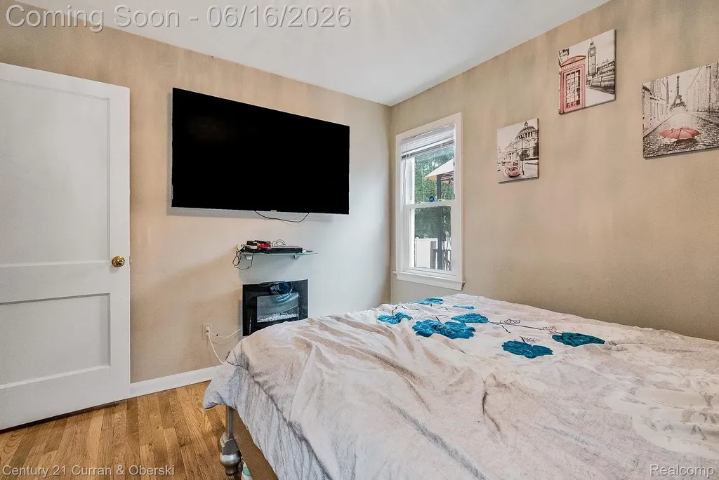 26101 Fordson Highway Redford Charter Township MI 48239