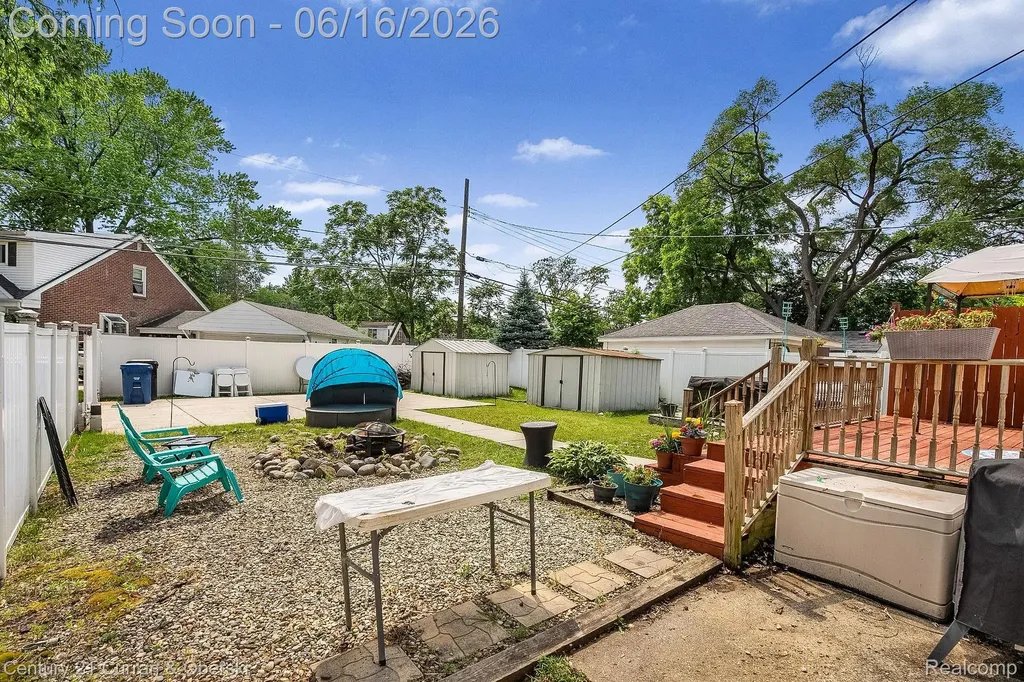 26101 Fordson Highway Redford Charter Township MI 48239