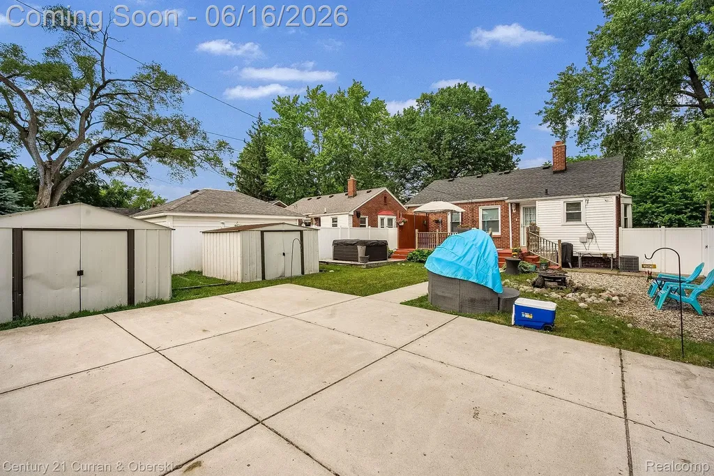 26101 Fordson Highway Redford Charter Township MI 48239
