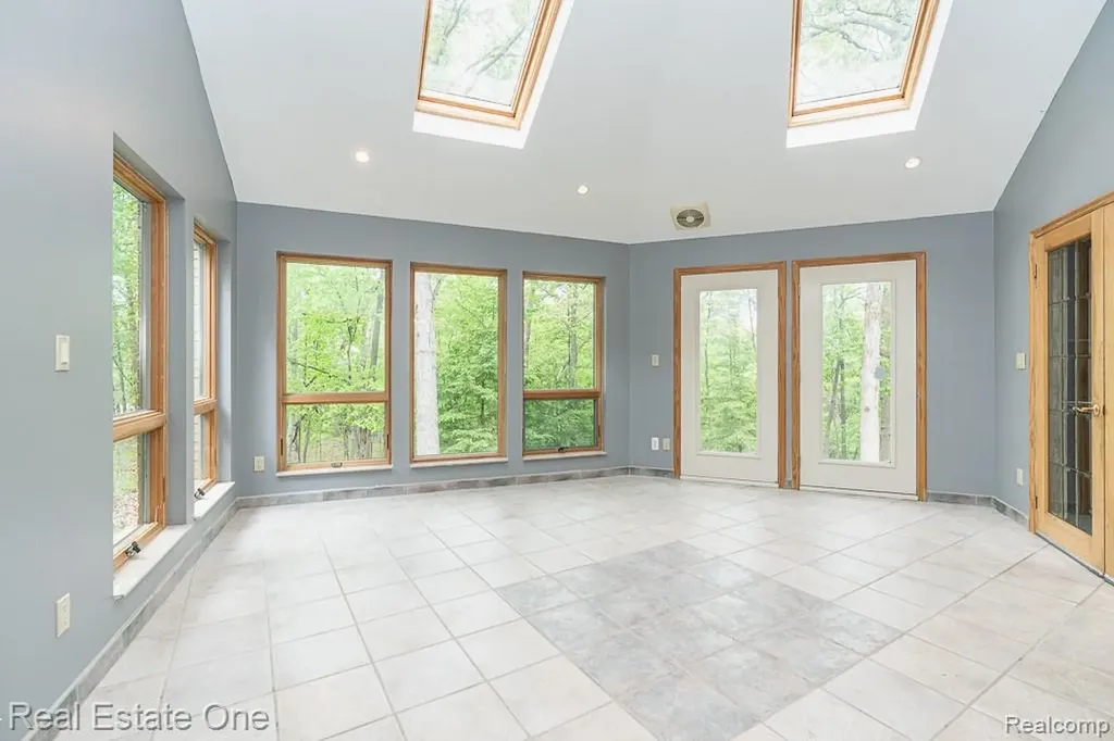 2670 Spring Grove Drive Genoa Township MI 48114
