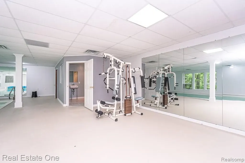 2670 Spring Grove Drive Genoa Township MI 48114