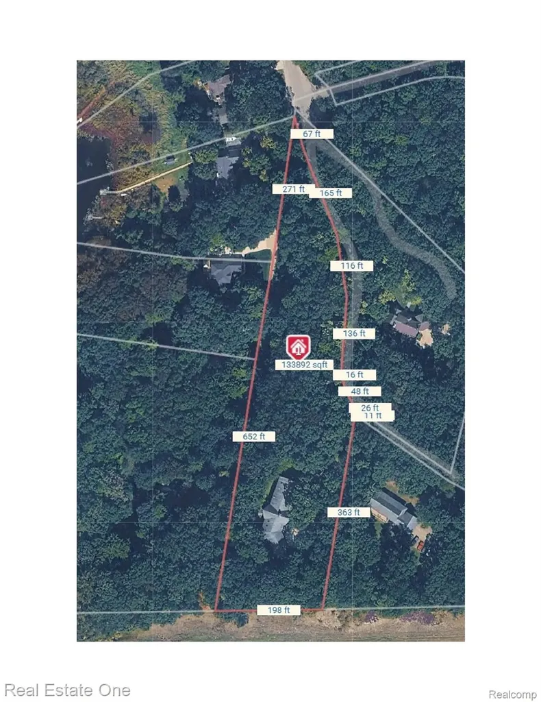 2670 Spring Grove Drive Genoa Township MI 48114
