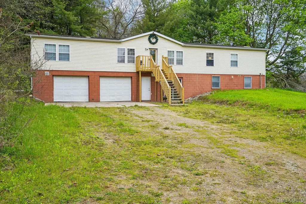 3363 N Branch Road North Branch Township MI 48461