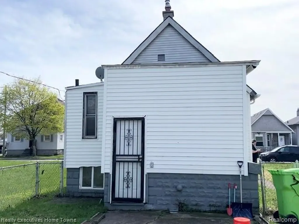 57 Oak Street River Rouge City MI 48218