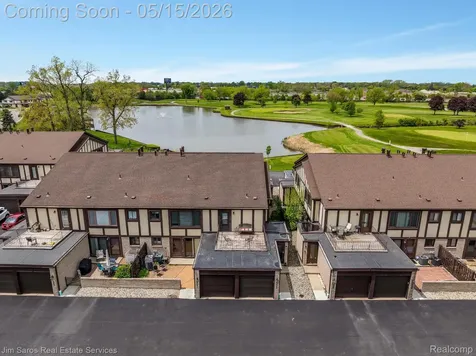 1089 Country Club Drive St. Clair Shores City MI 48082