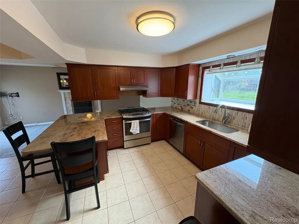 25317 Koths Street Taylor City MI 48180