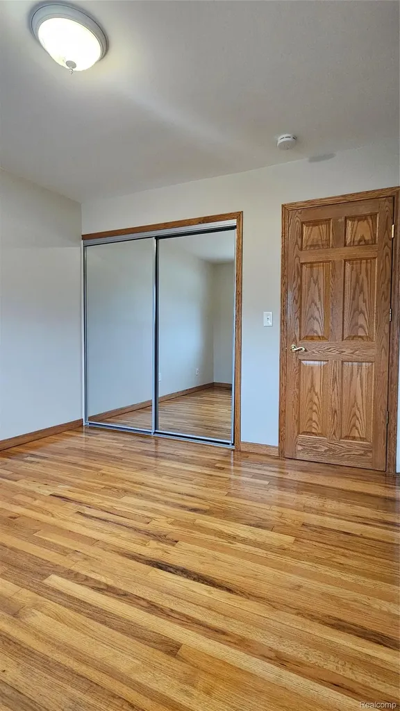 25317 Koths Street Taylor City MI 48180