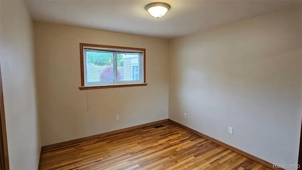25317 Koths Street Taylor City MI 48180