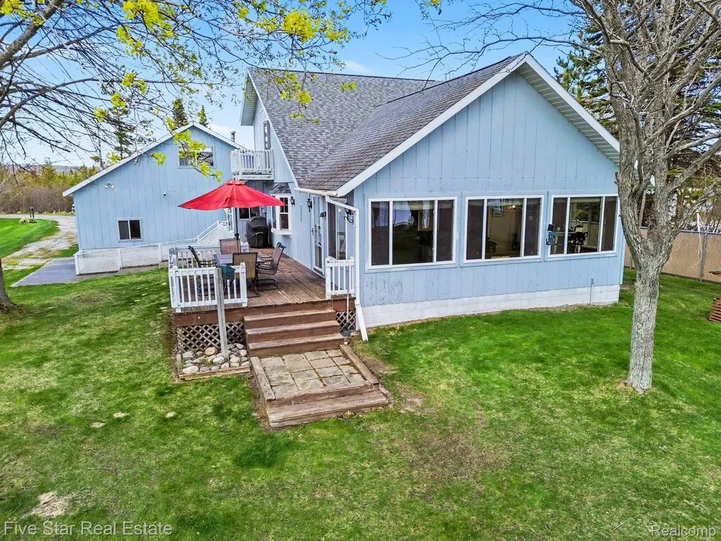 6230 Cedar Drive Caledonia Township MI 49747