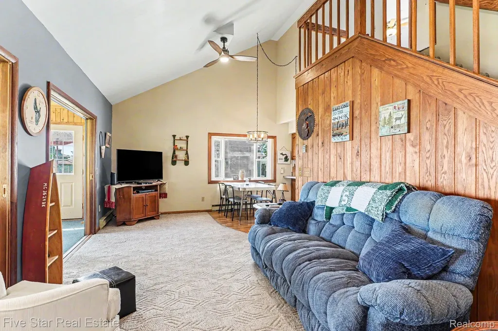6230 Cedar Drive Caledonia Township MI 49747